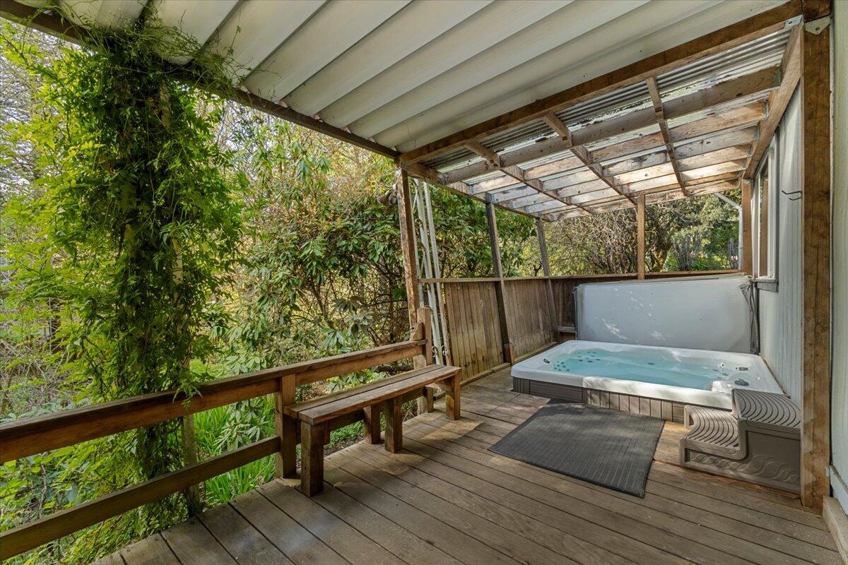 109 Red Rock Lane