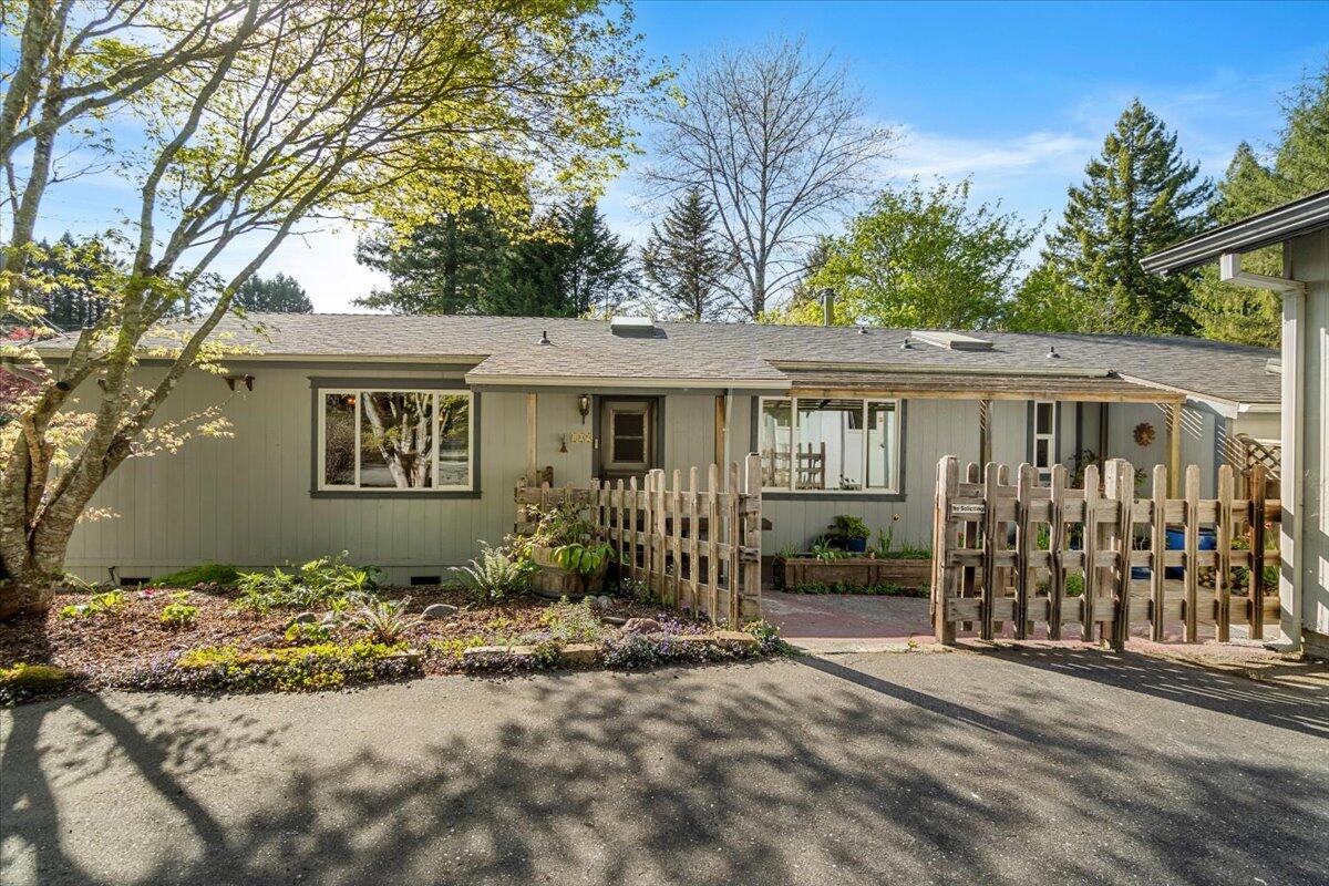 109 Red Rock Lane