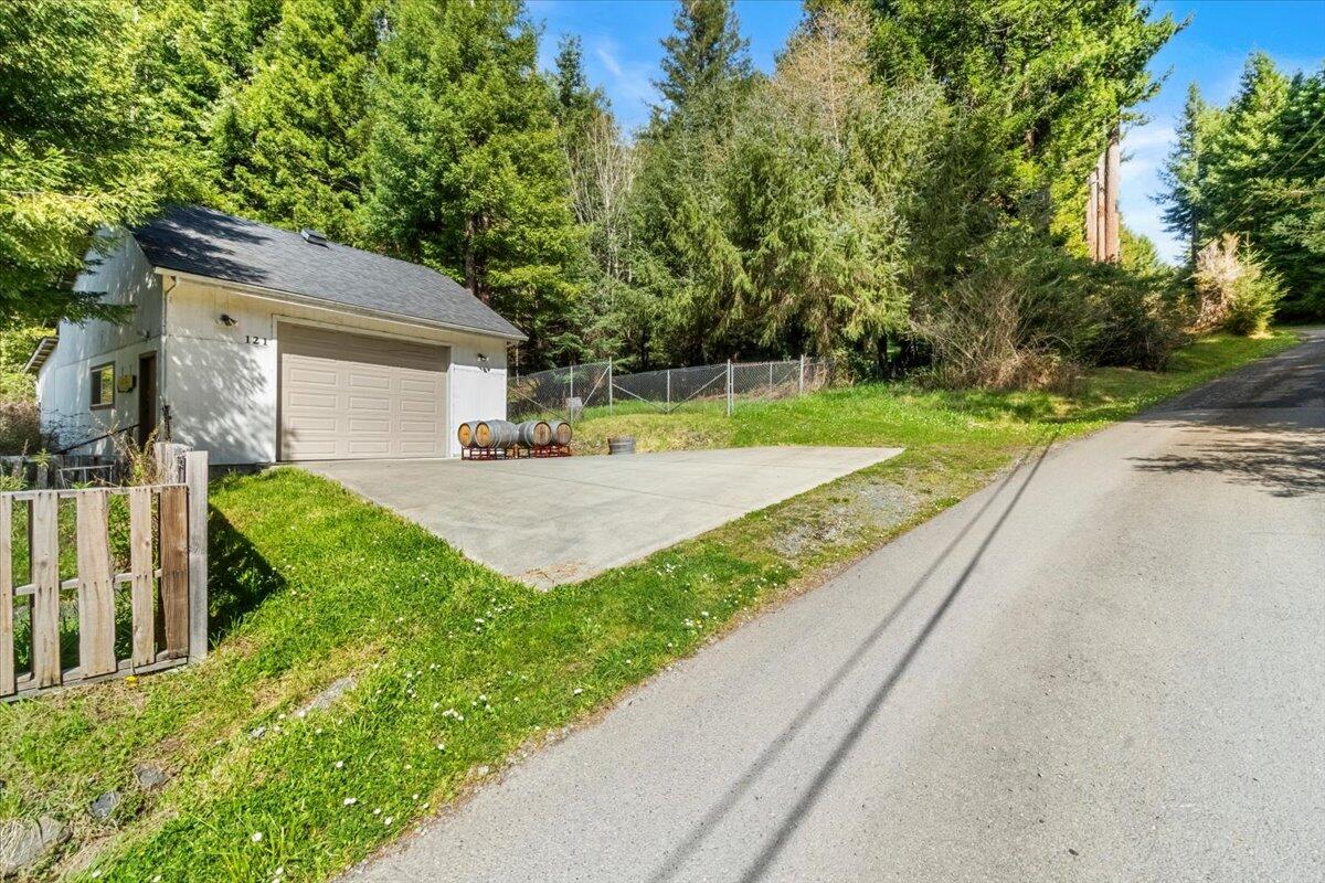 109 Red Rock Lane