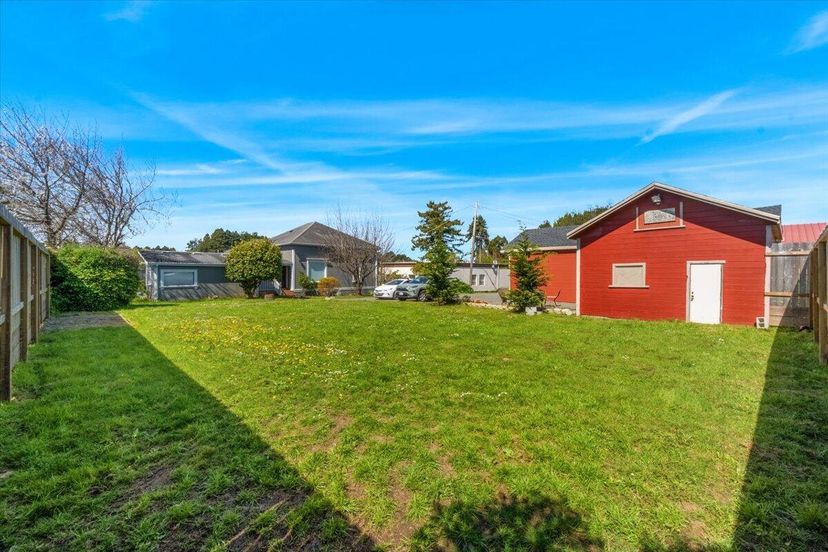 2626 Myrtle Avenue
