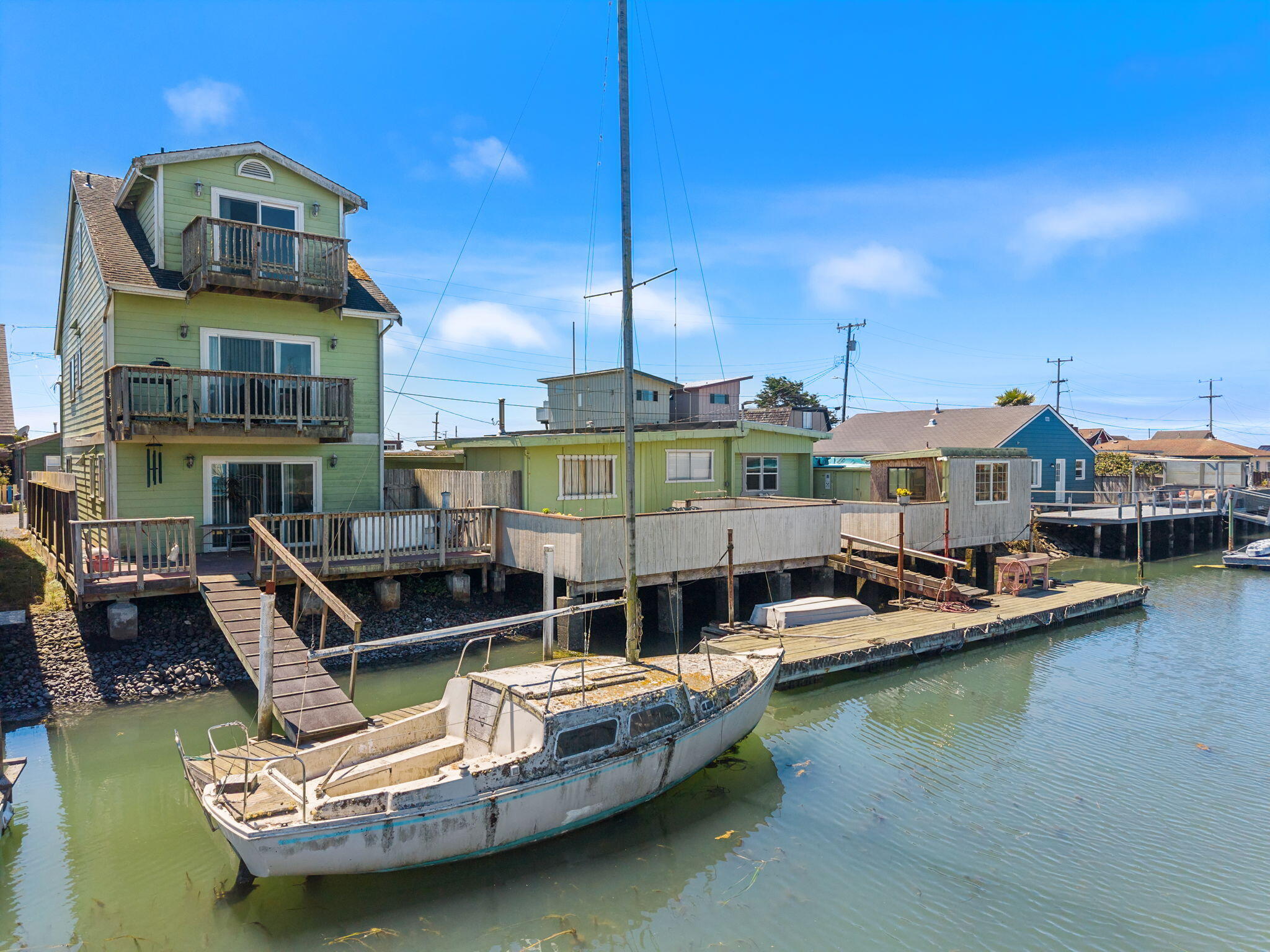 14 Crab Street