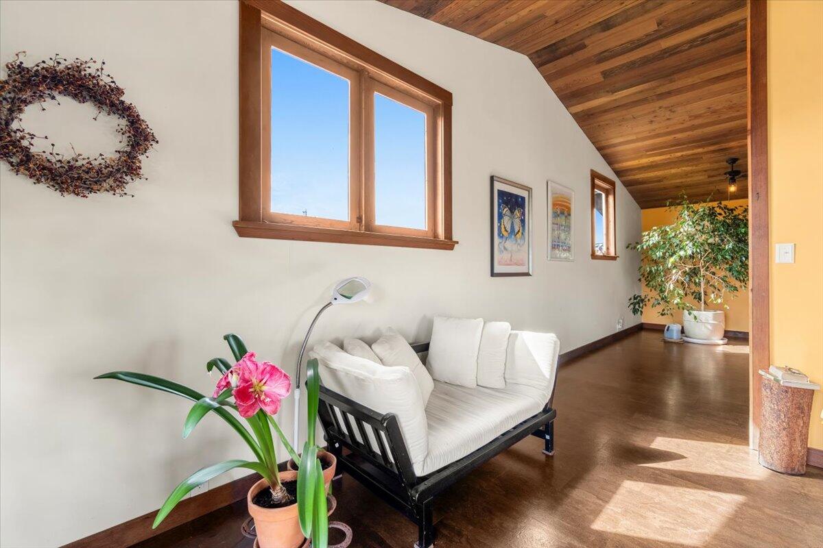 386 Loleta Drive
