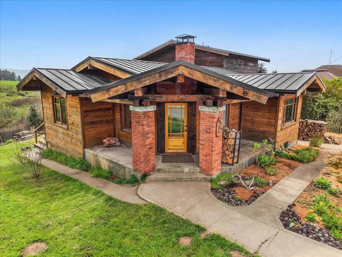 386 Loleta Drive