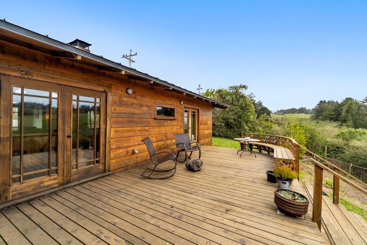 386 Loleta Drive