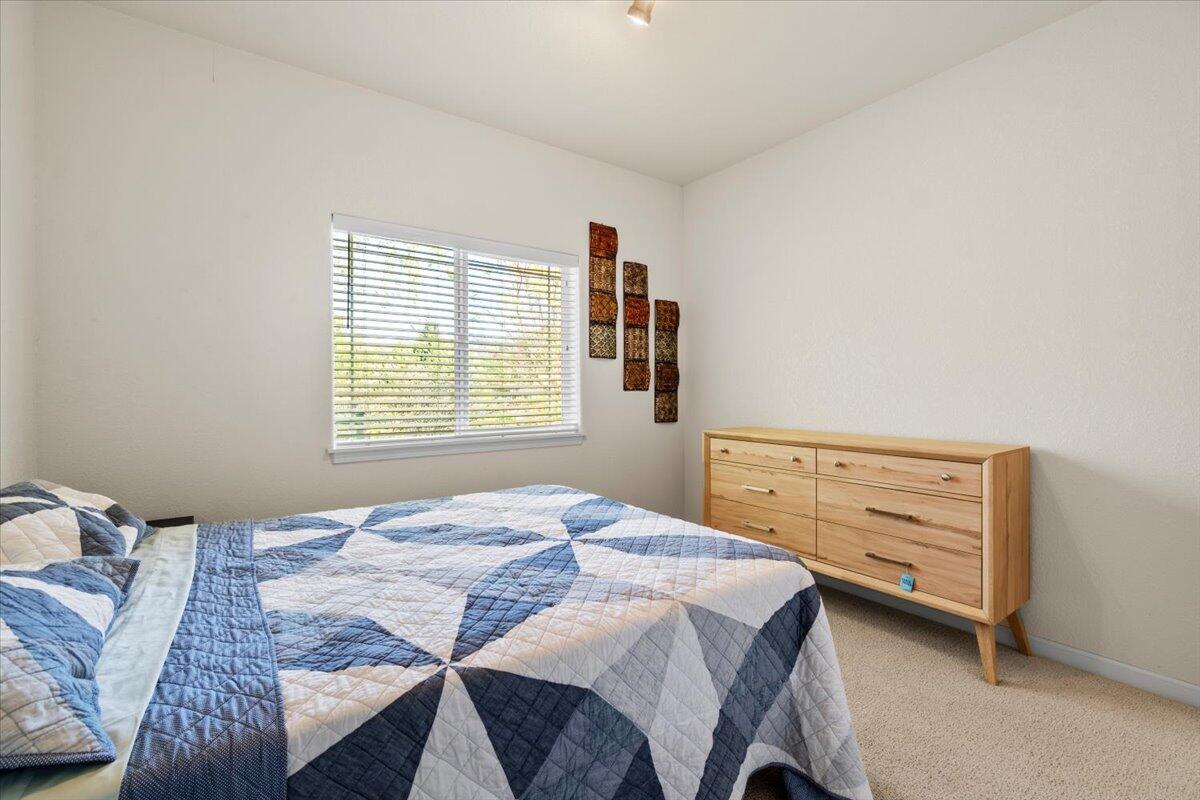 1163 Elizabeth Barcus Way