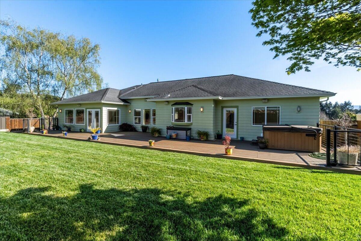 1163 Elizabeth Barcus Way