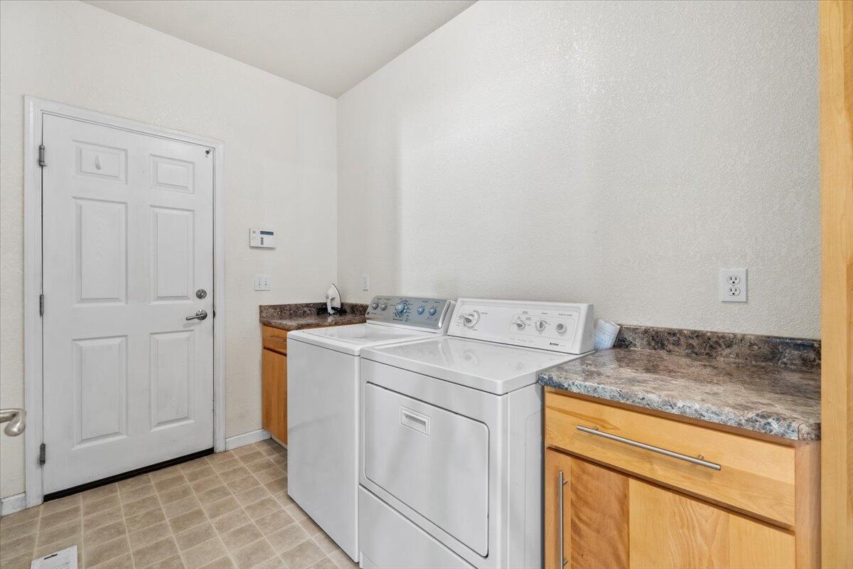 1163 Elizabeth Barcus Way