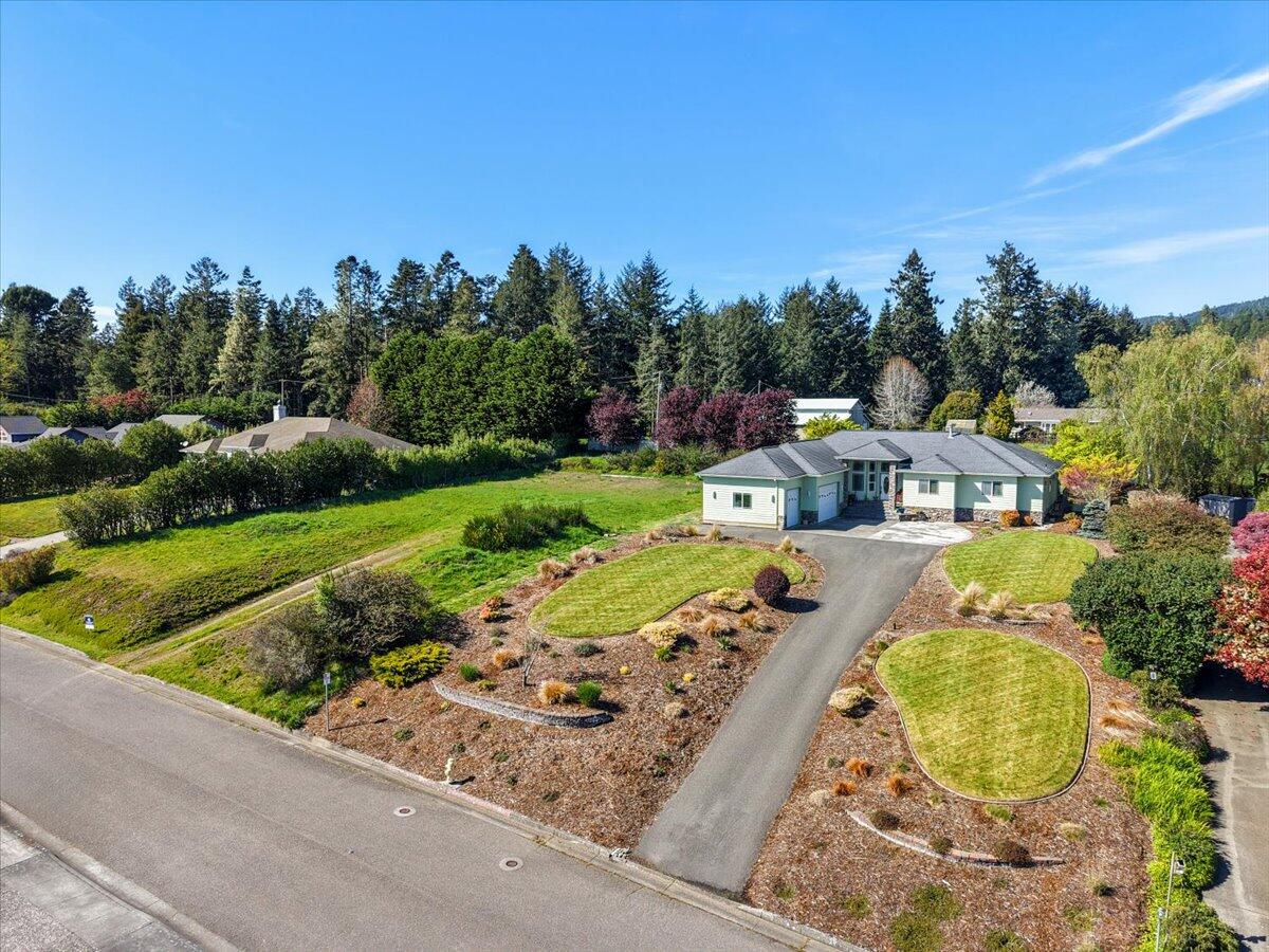 1163 Elizabeth Barcus Way