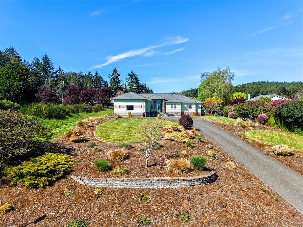1163 Elizabeth Barcus Way