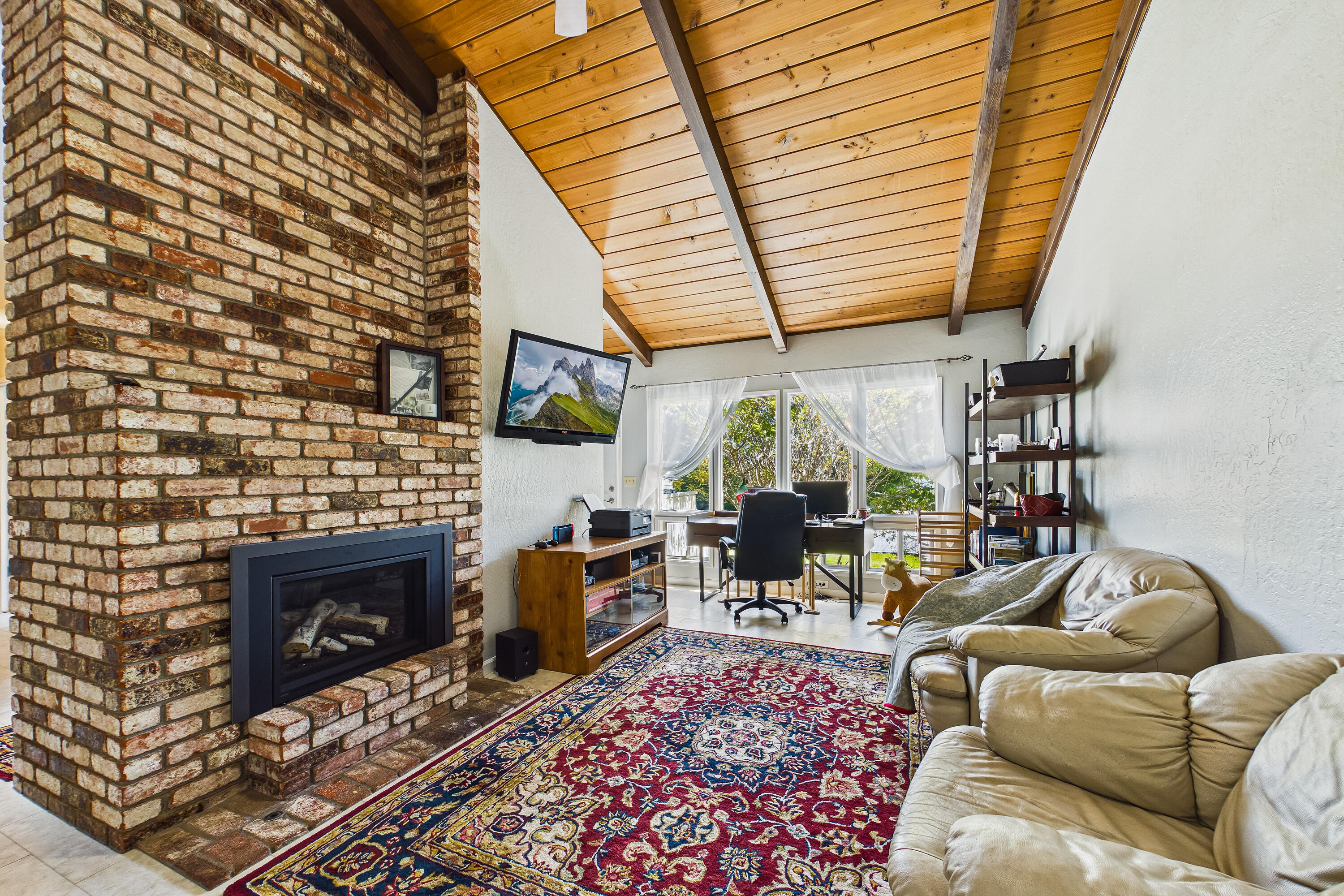 5850 Christopher Drive