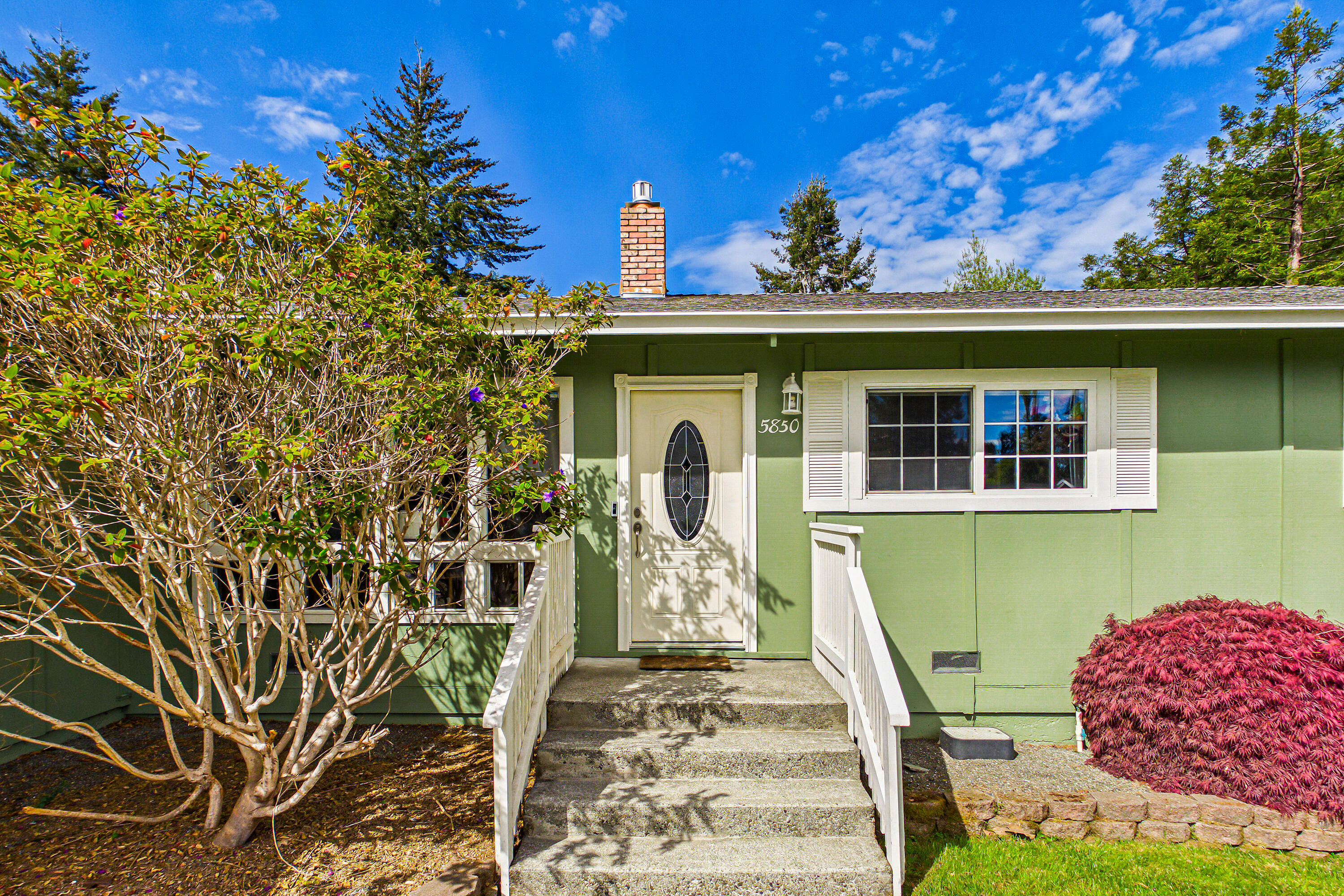 5850 Christopher Drive