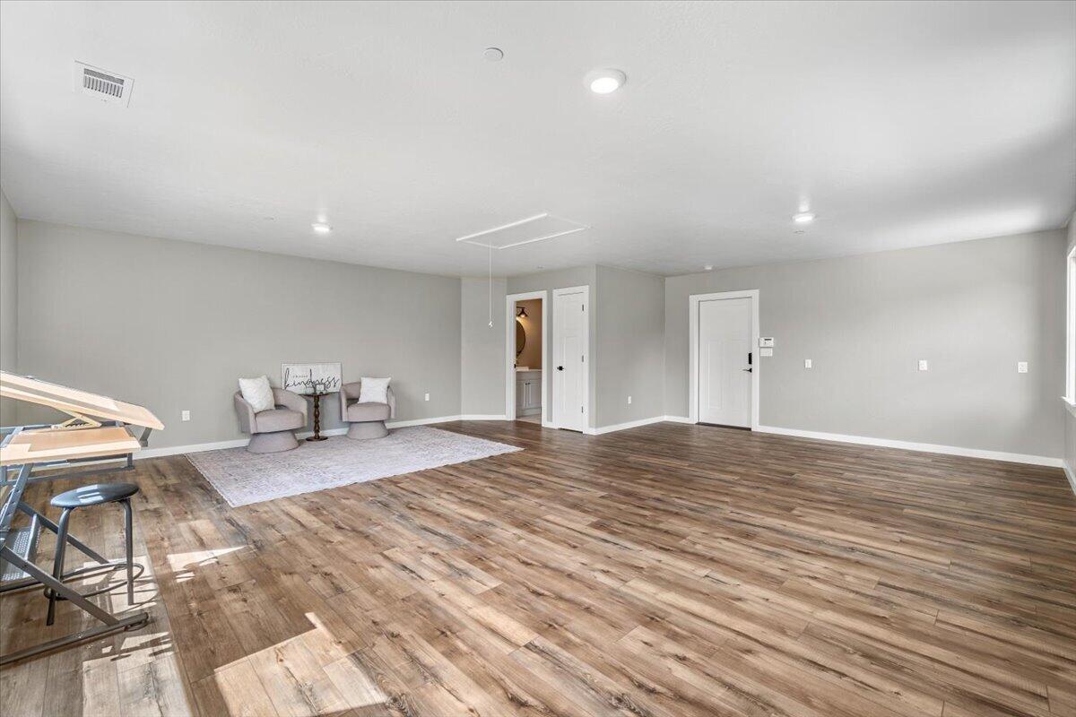 3092 Willis Lane