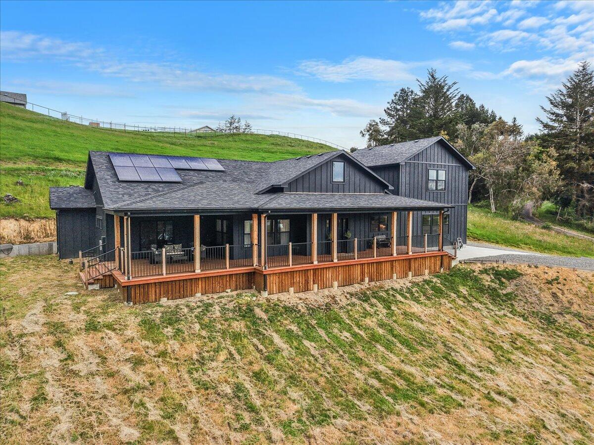 3092 Willis Lane