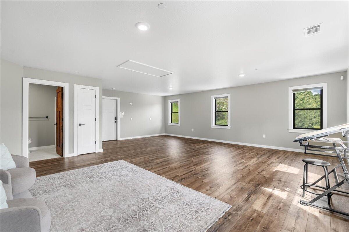 3092 Willis Lane