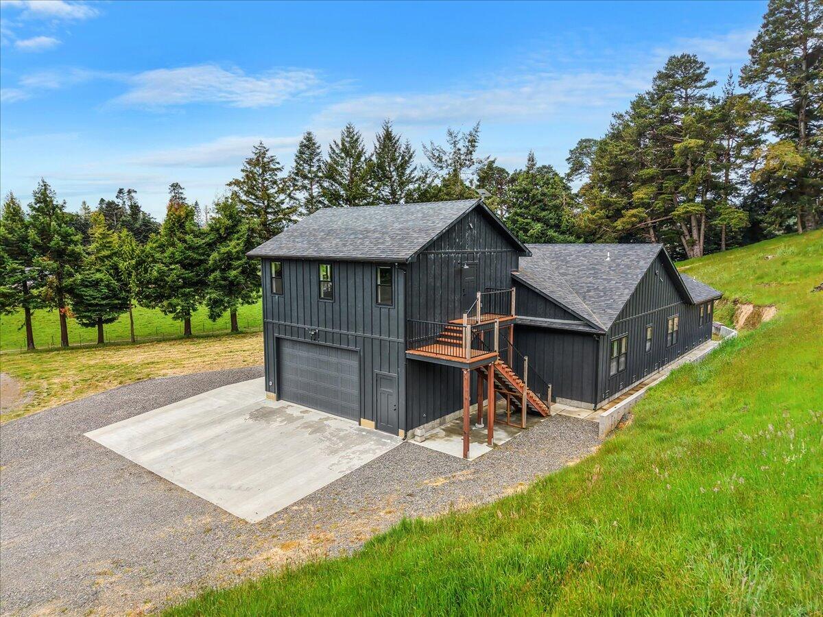 3092 Willis Lane