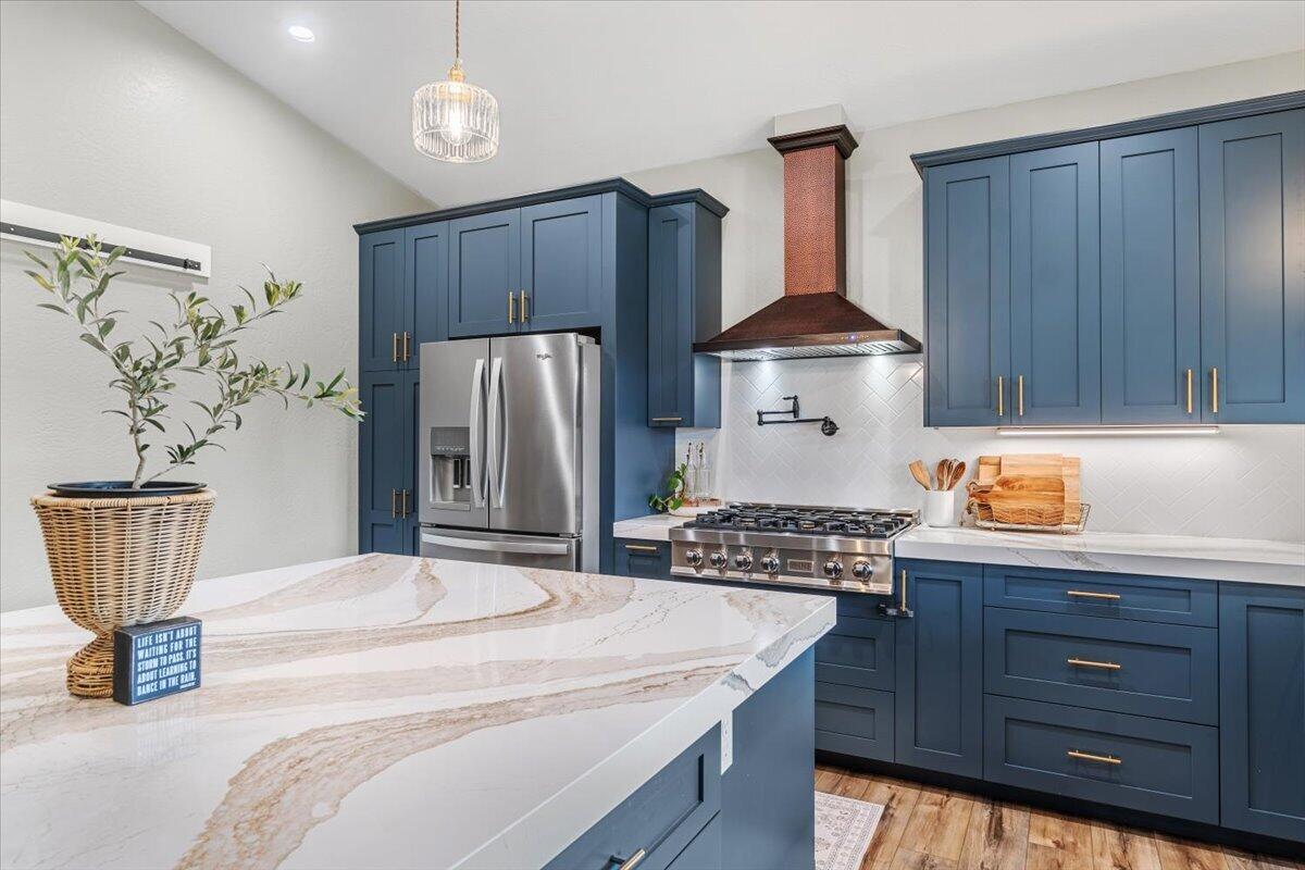 3092 Willis Lane