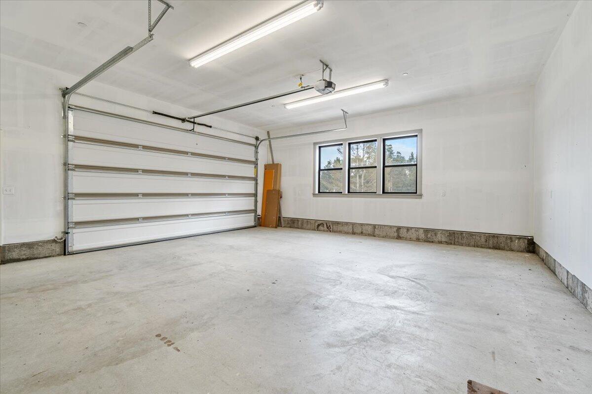 3092 Willis Lane