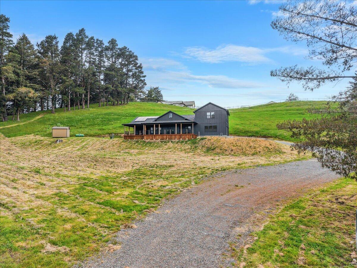 3092 Willis Lane