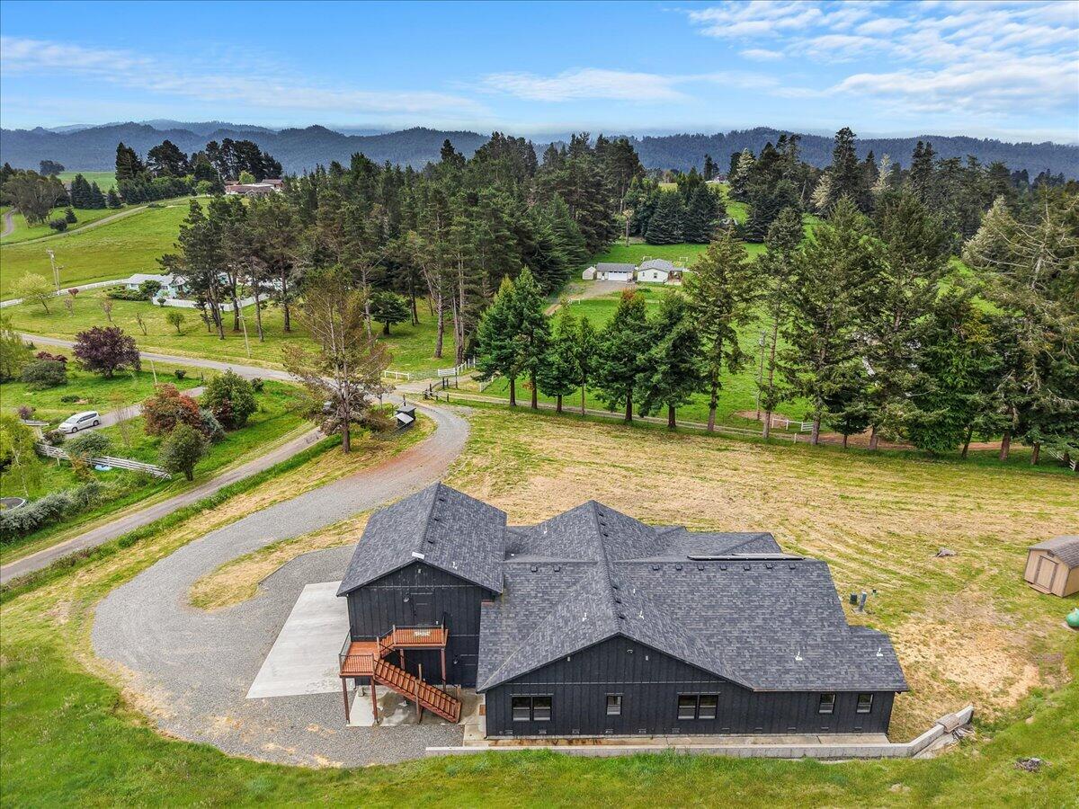 3092 Willis Lane