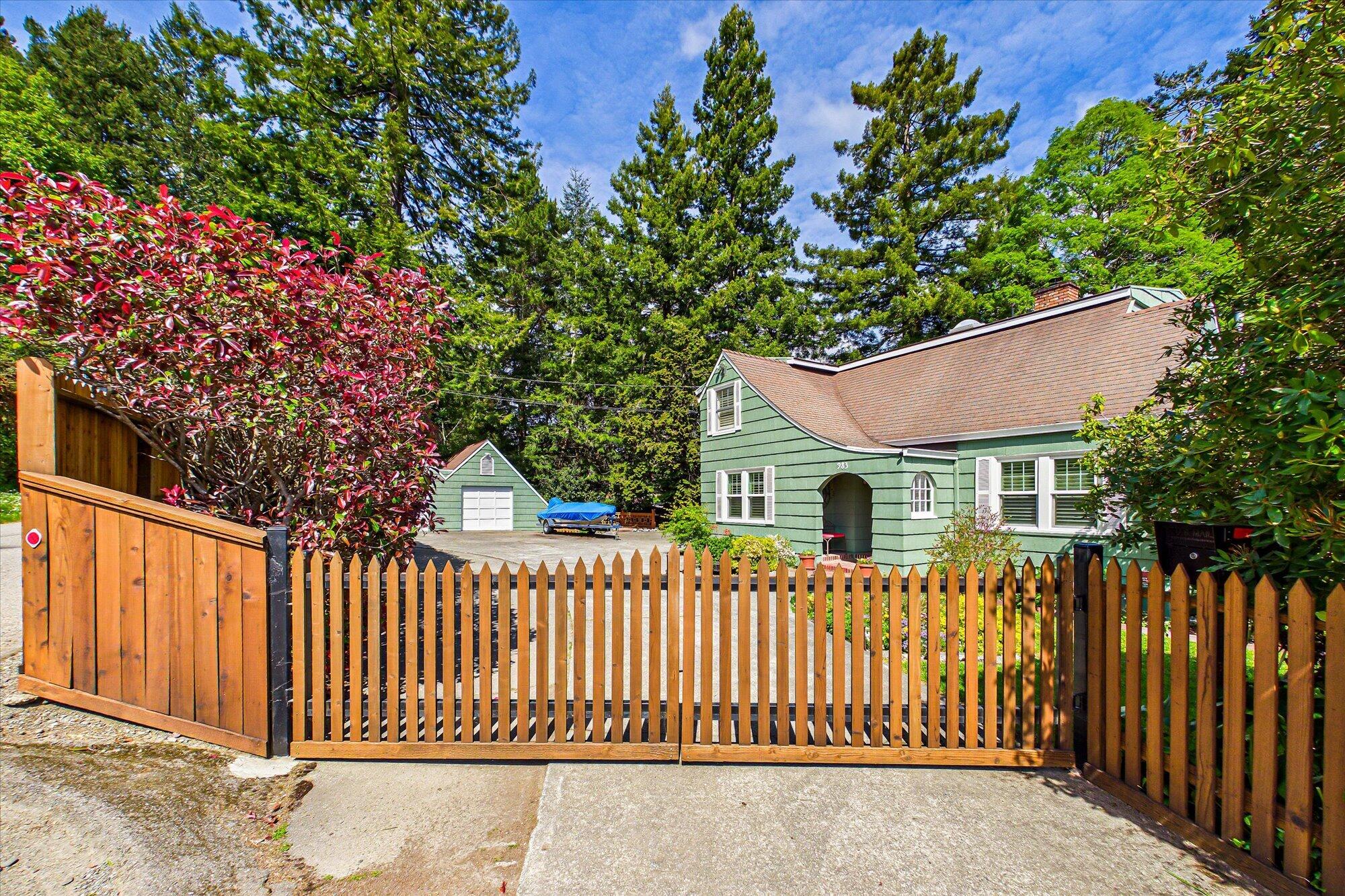 983 14th Street