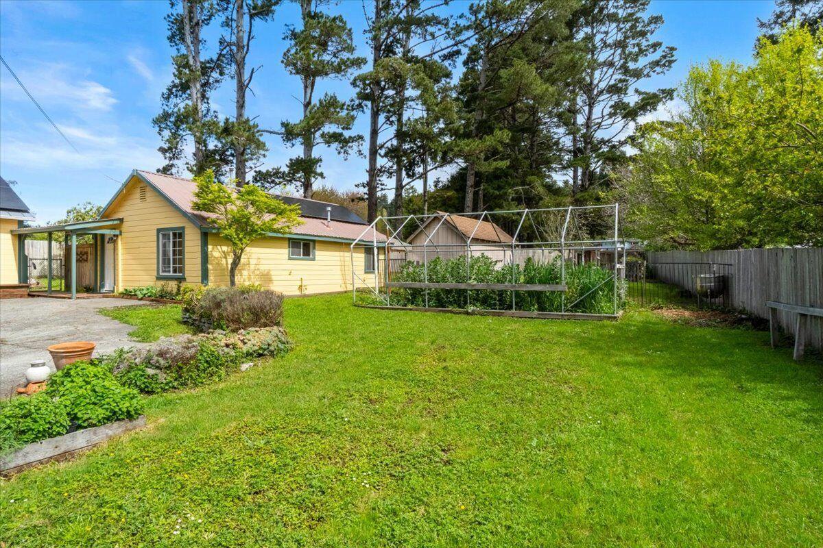 1433 Freshwater Road