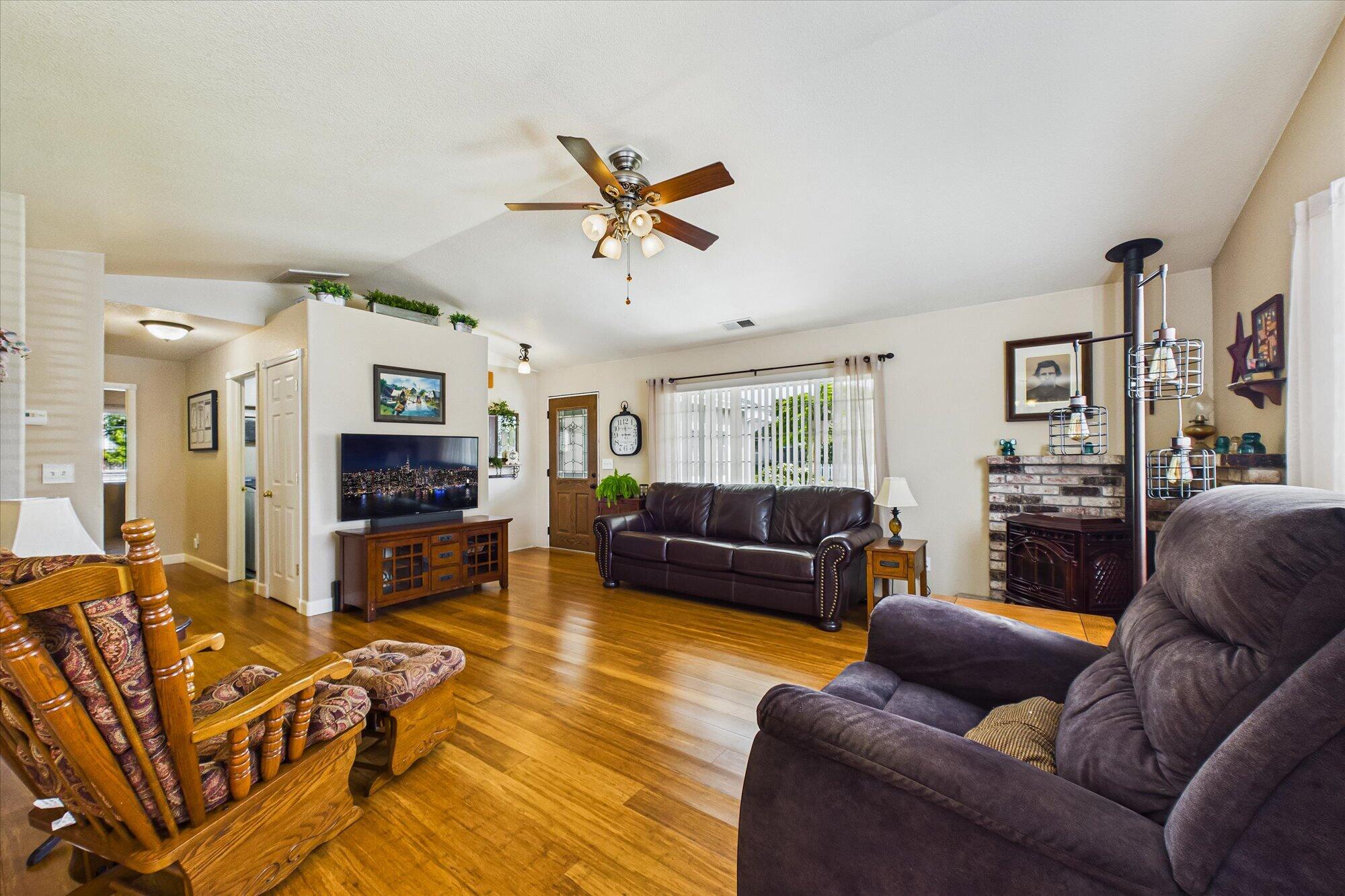3568 Baxter Lane
