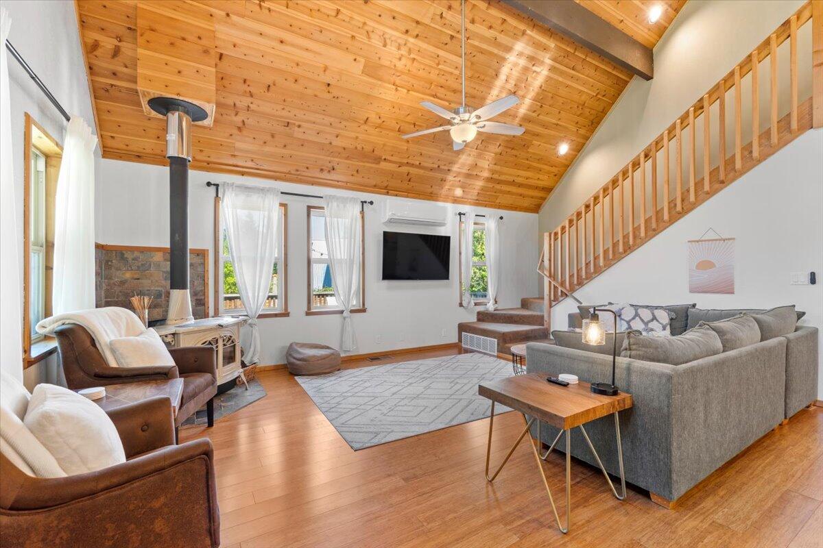 61 Sunset Place