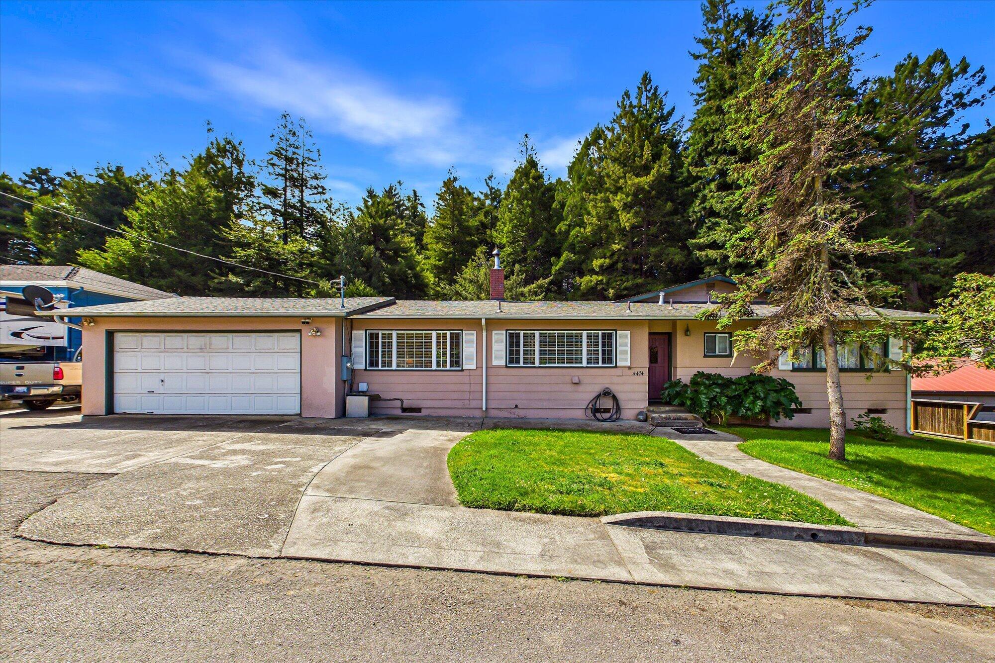4474 Excelsior Road