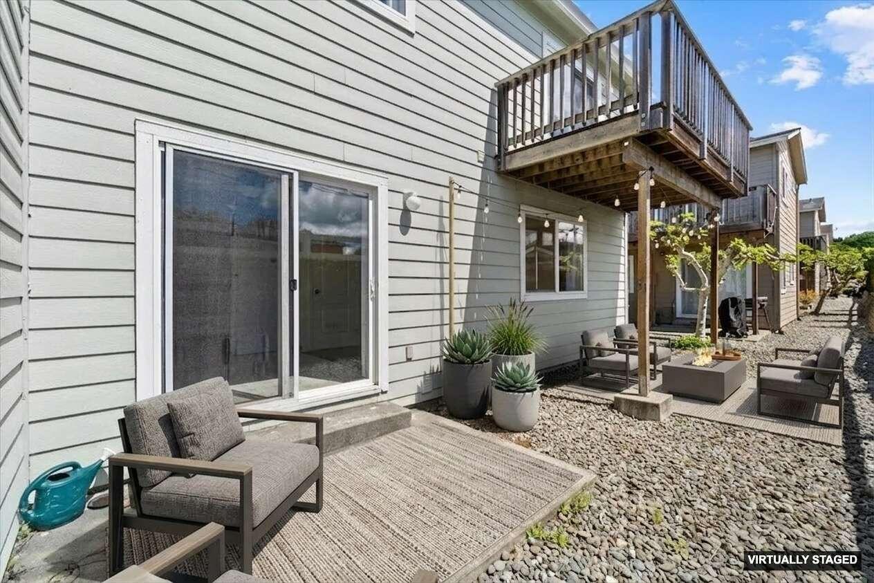 2959 Rainbow Lane