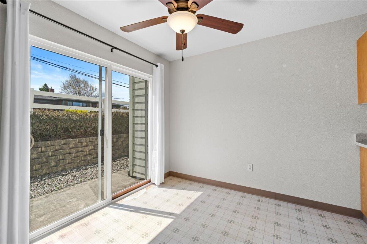 2959 Rainbow Lane