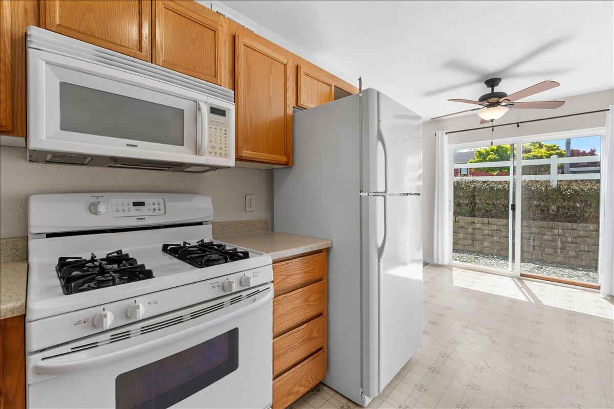 2959 Rainbow Lane