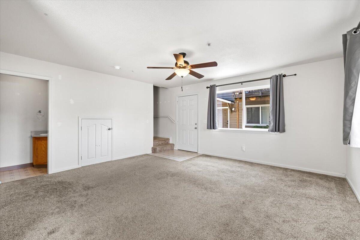 2959 Rainbow Lane