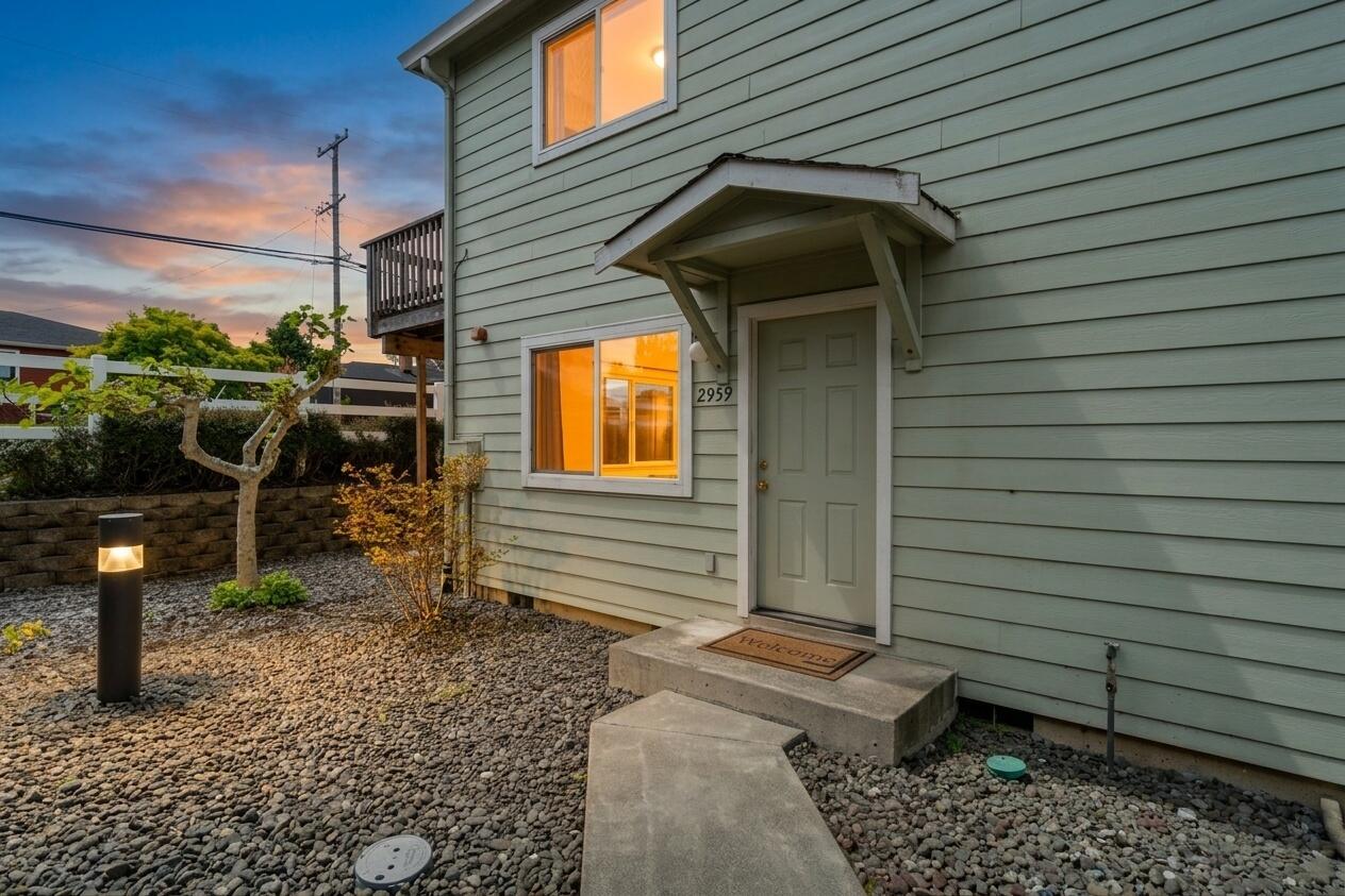 2959 Rainbow Lane