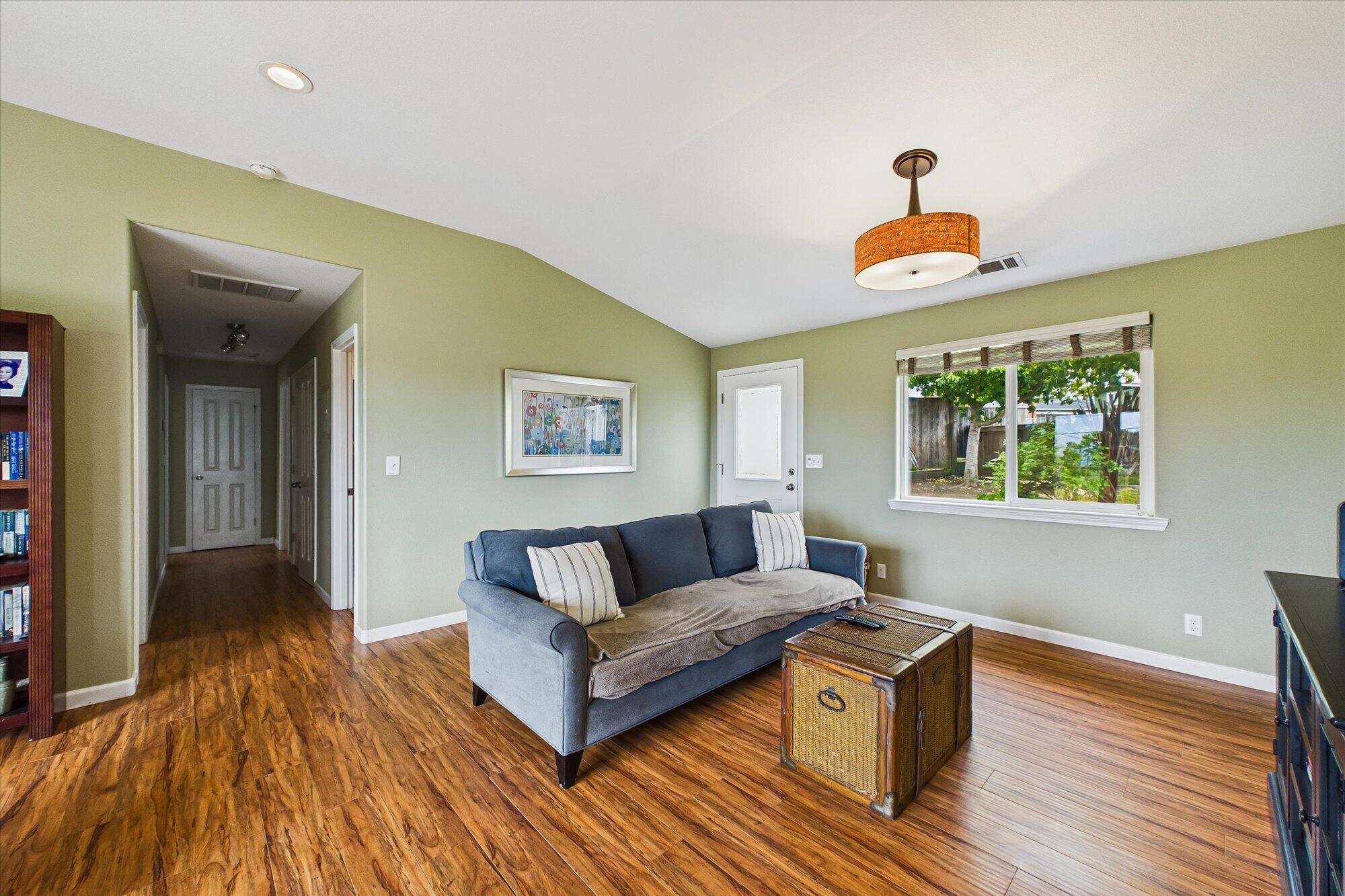 2561 Donna Drive