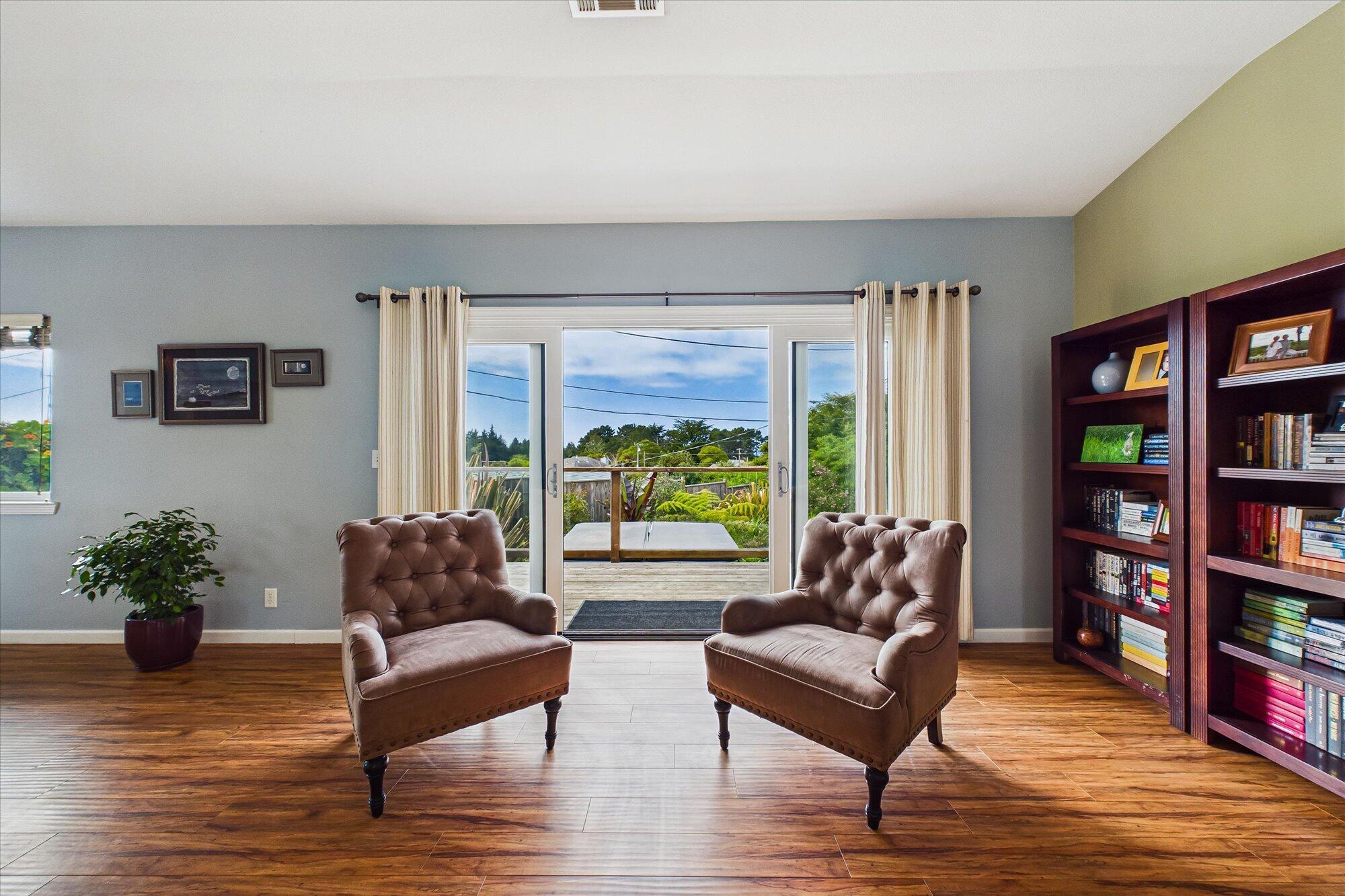 2561 Donna Drive