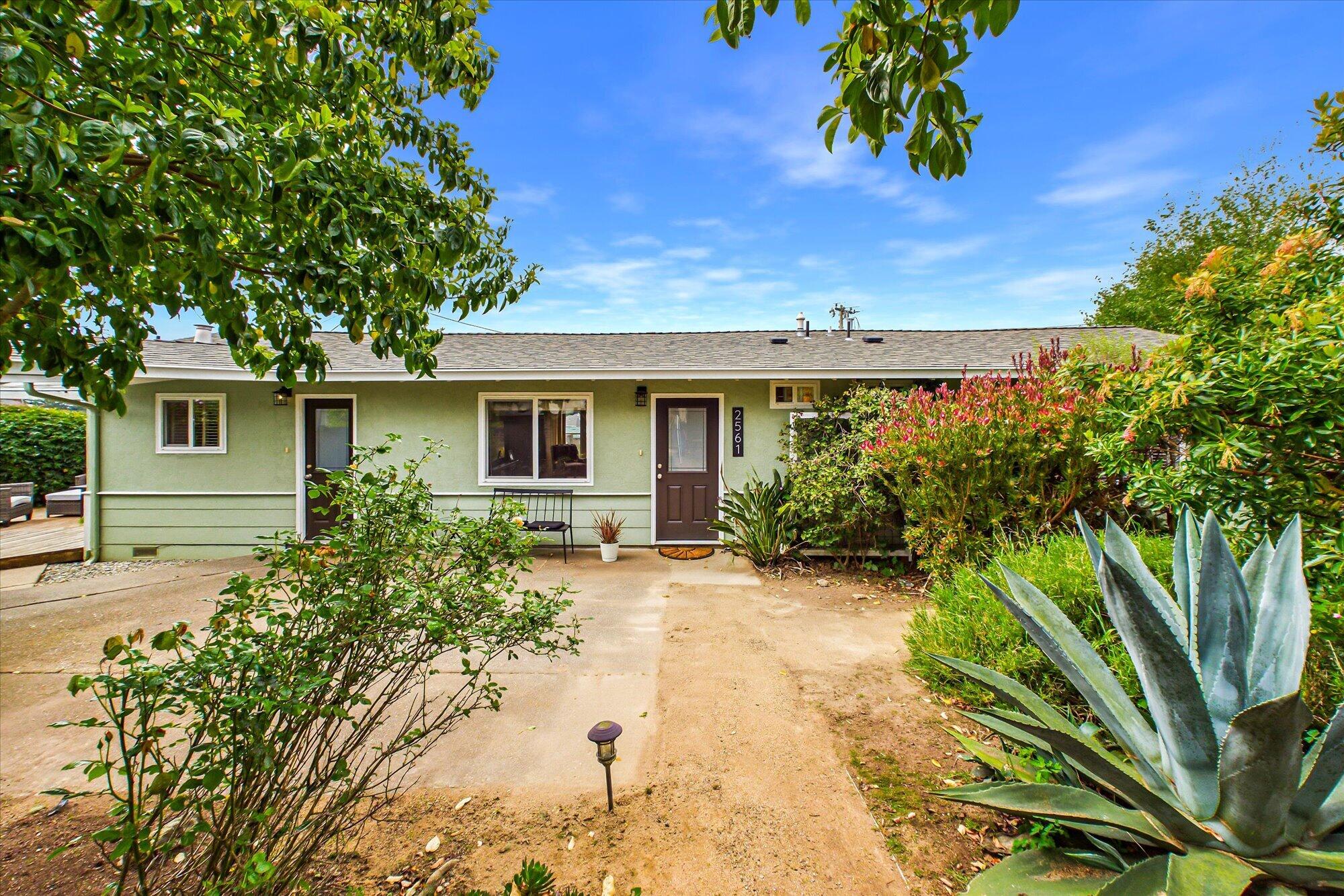 2561 Donna Drive