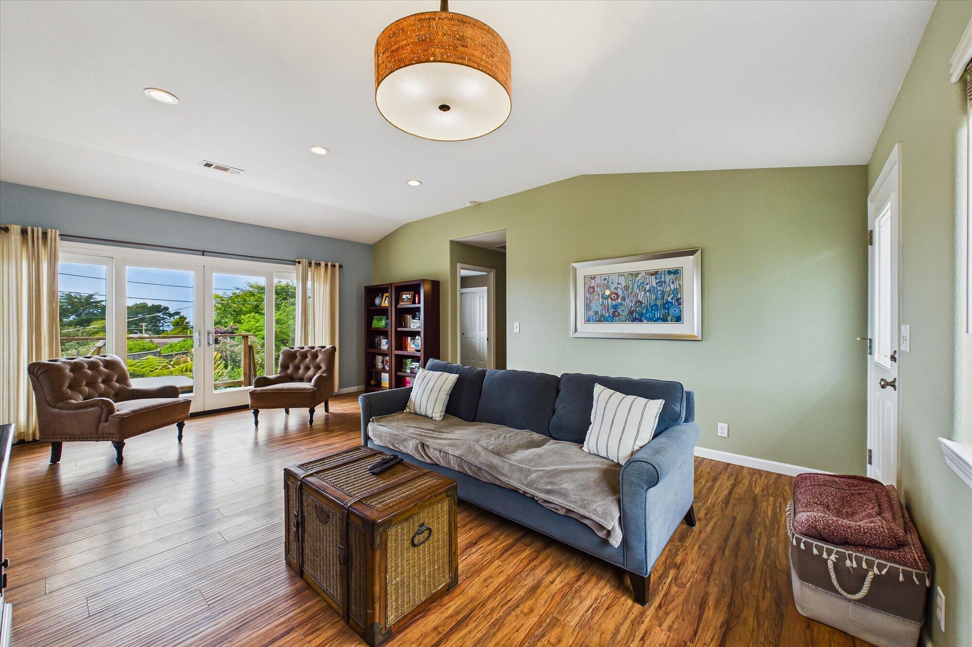 2561 Donna Drive