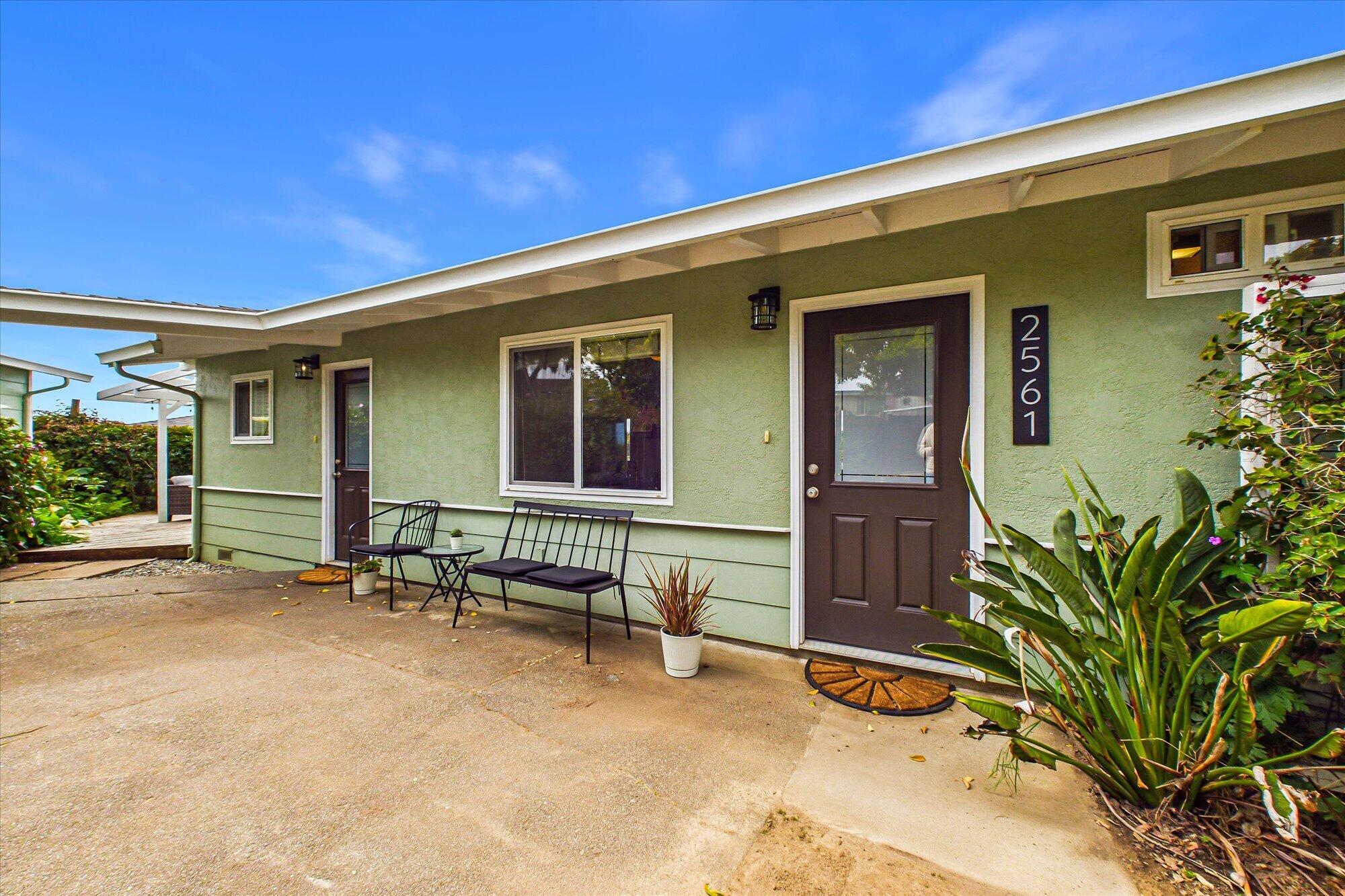 2561 Donna Drive