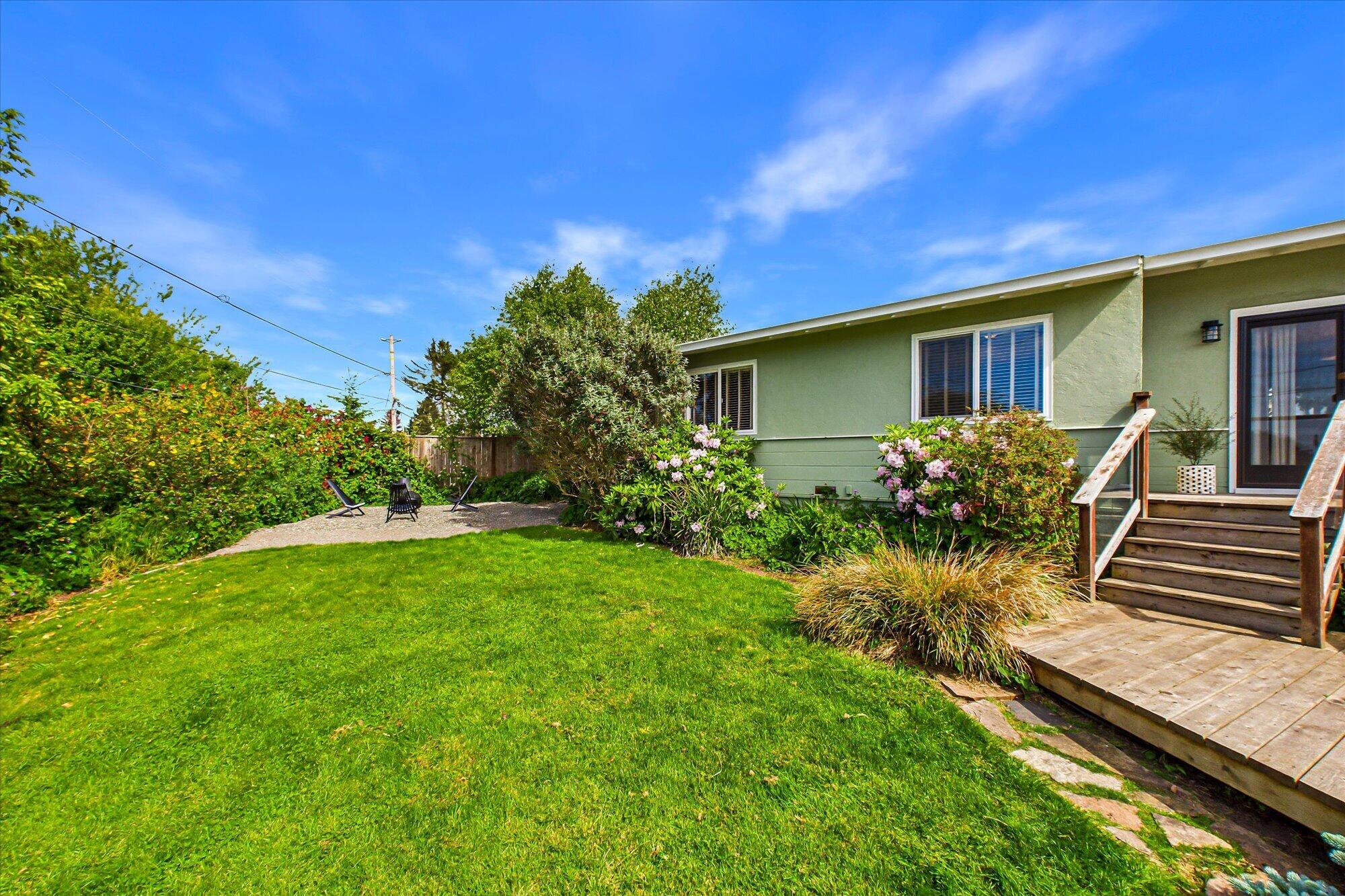 2561 Donna Drive