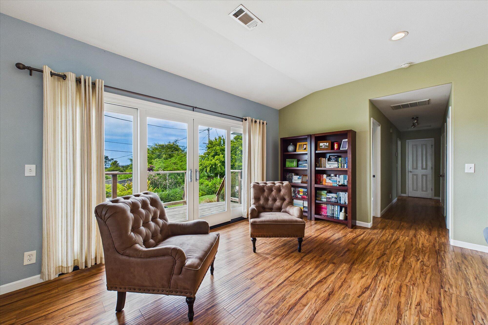 2561 Donna Drive
