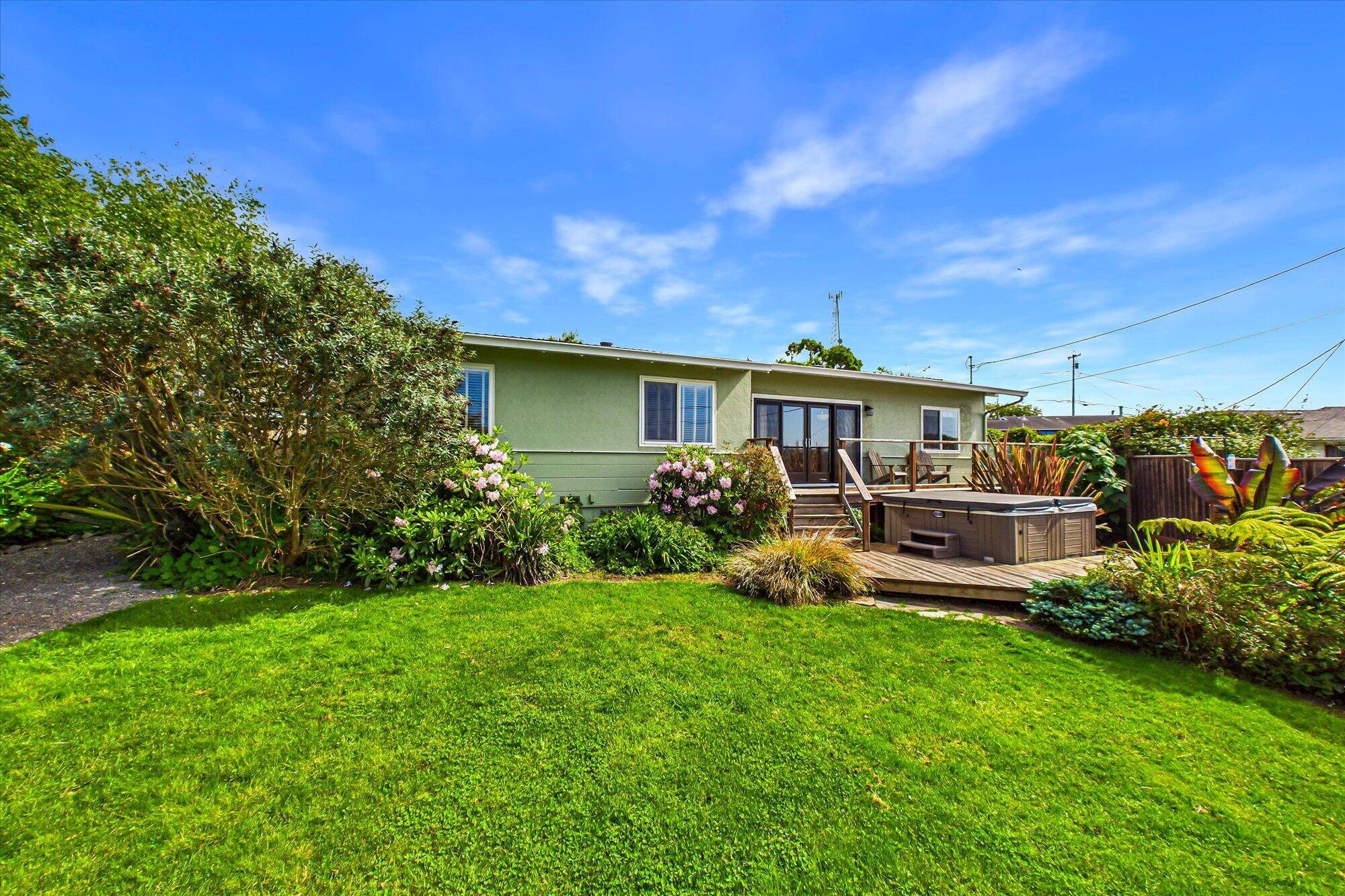 2561 Donna Drive