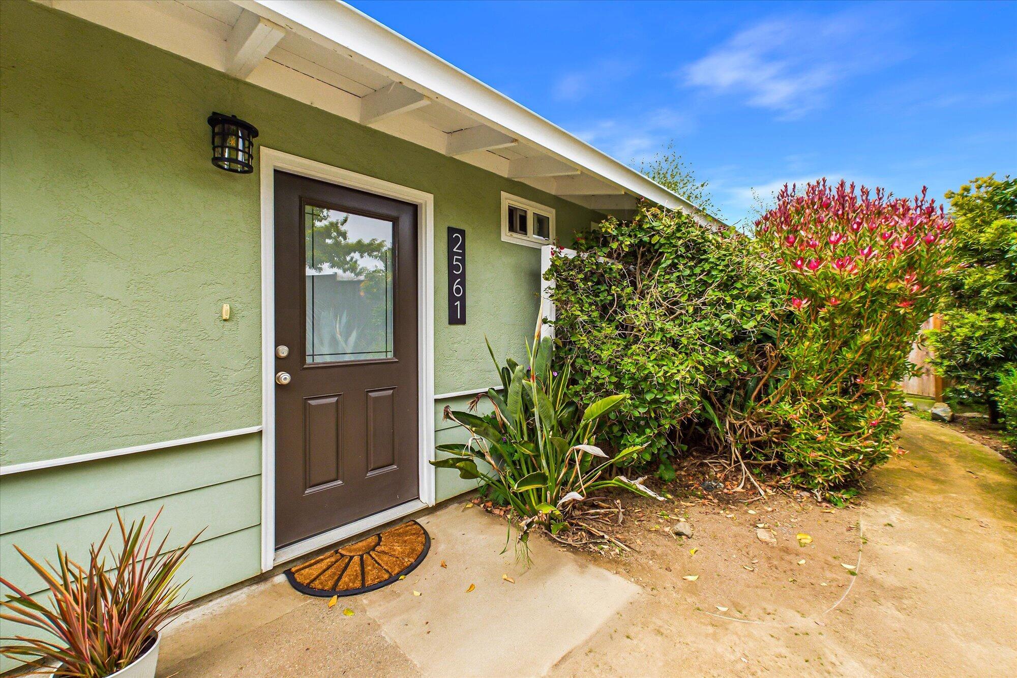 2561 Donna Drive