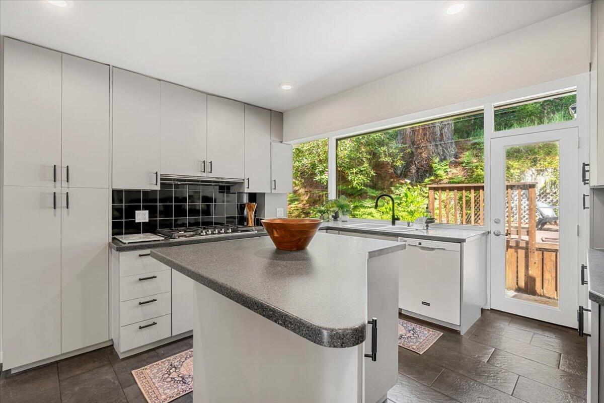 422 Shirley Boulevard