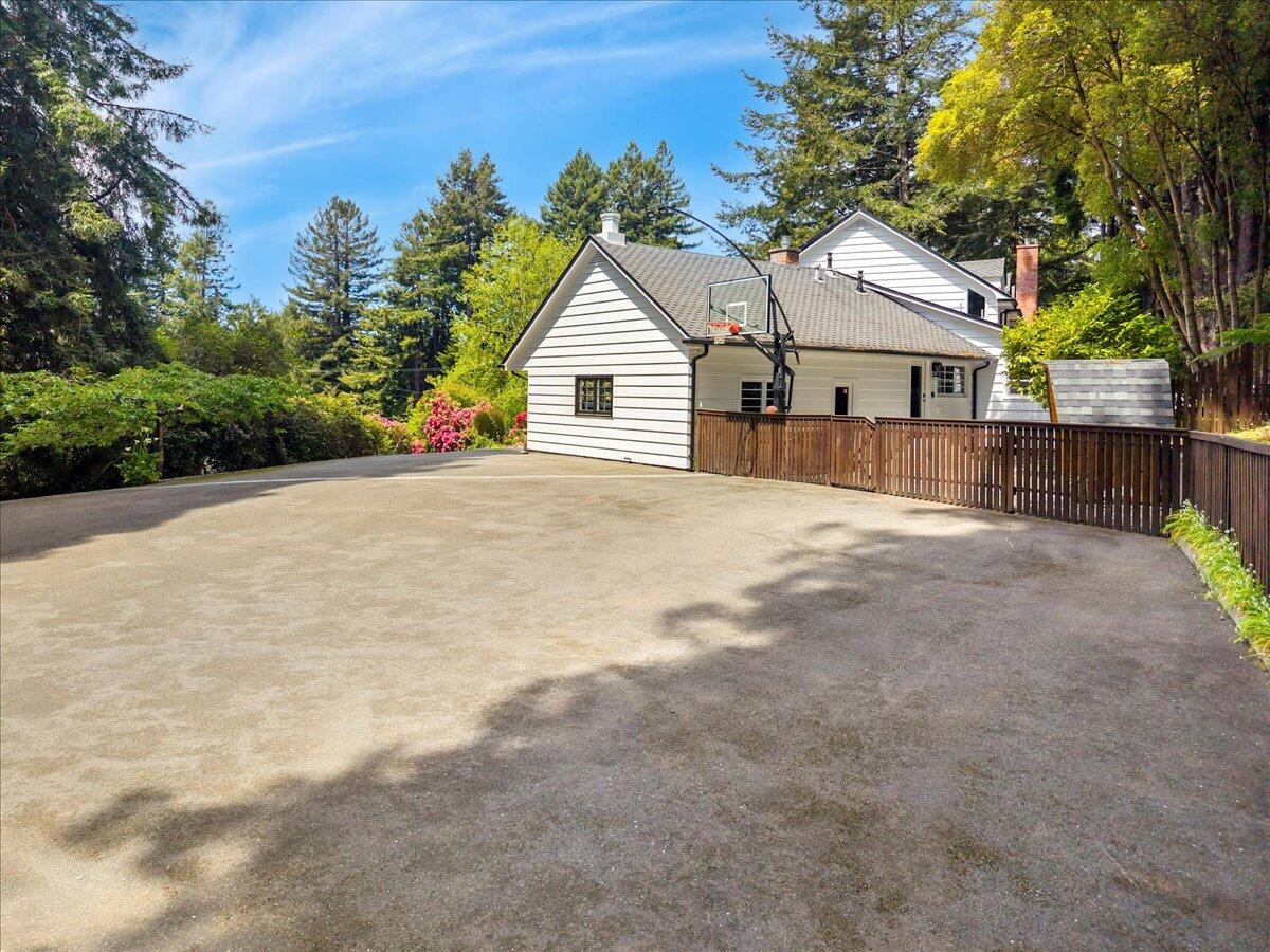422 Shirley Boulevard