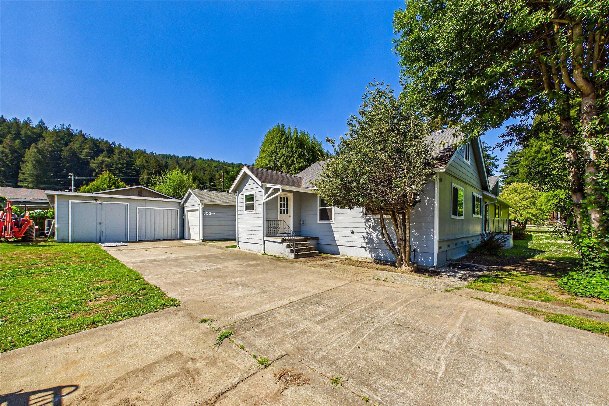 305 Belleview Avenue
