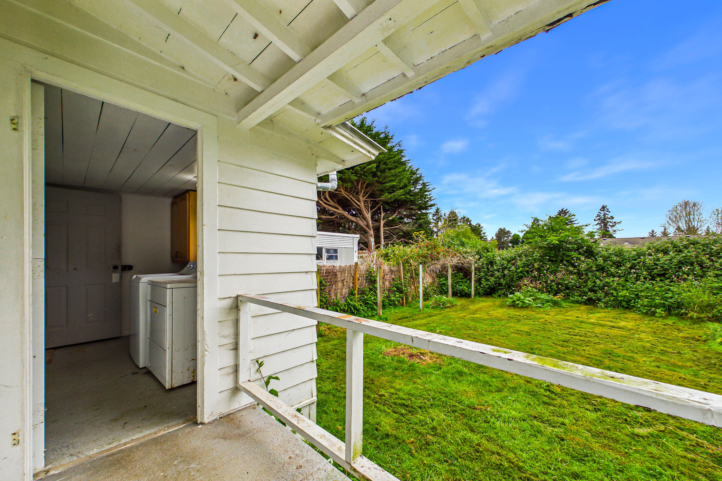 829/831 Westgate Drive