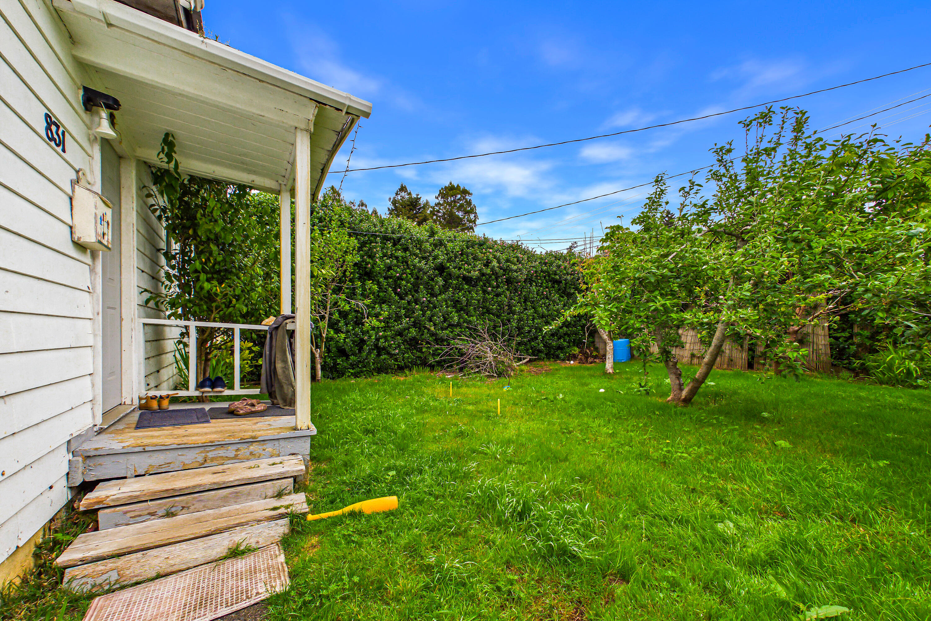 829/831 Westgate Drive