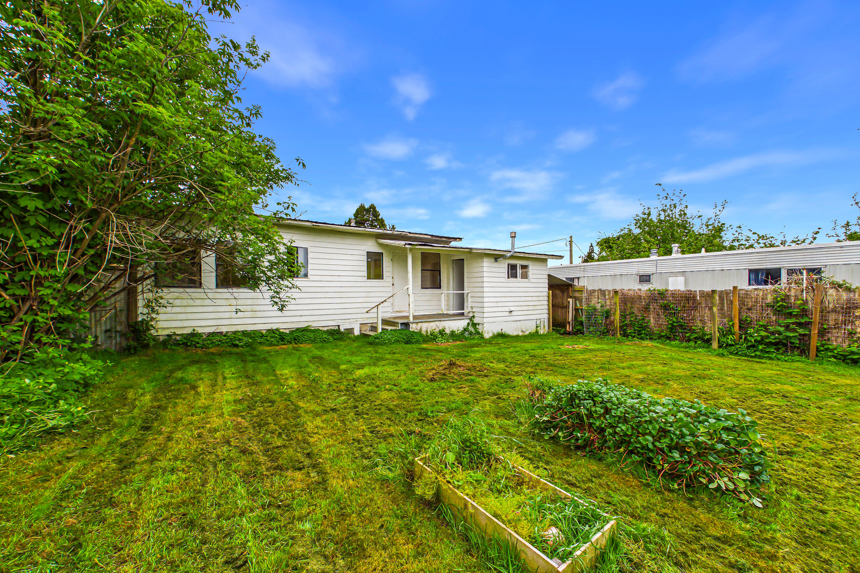 829/831 Westgate Drive