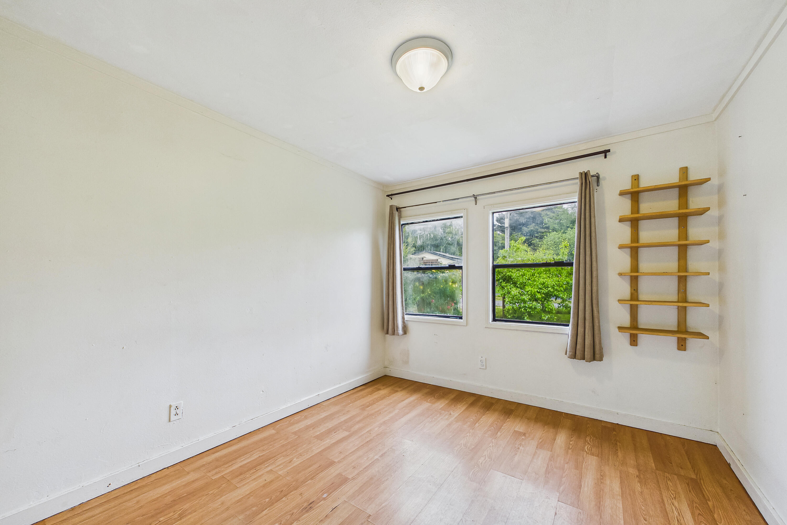 829/831 Westgate Drive