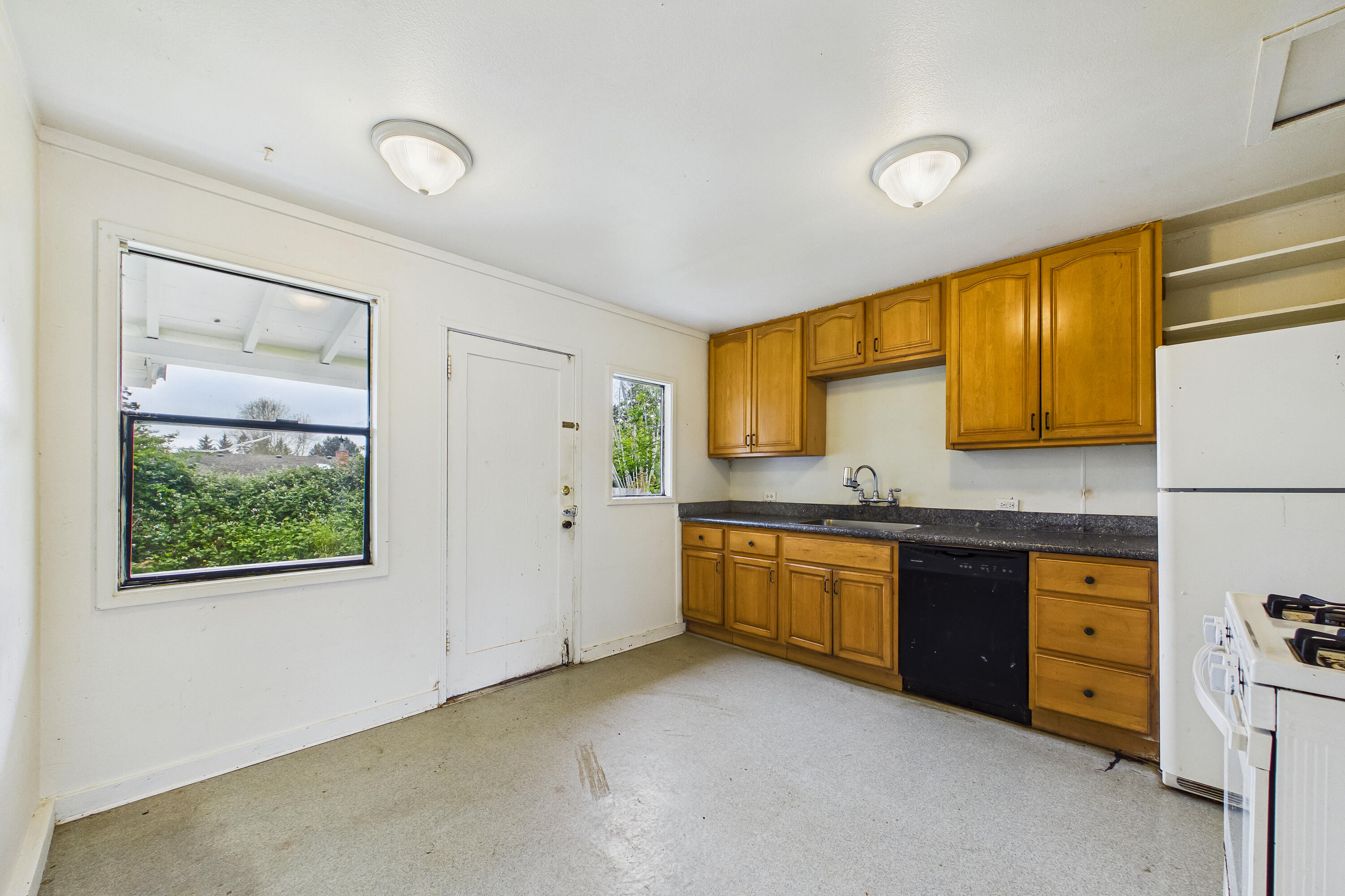 829/831 Westgate Drive